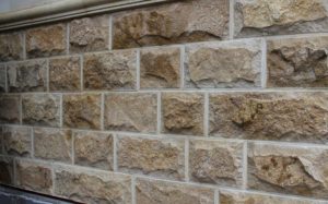 Доломит с фаской на цоколь