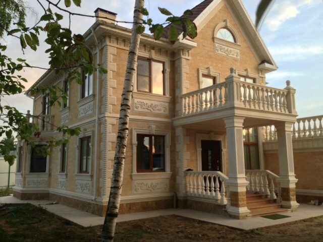 фасад из ракушечника