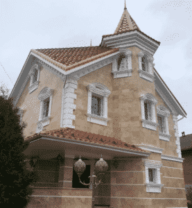 Облицовка дагестанским фасадным камнем