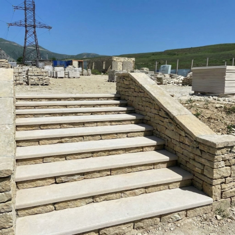 Ландшафтный дизайн из дагестанского камня