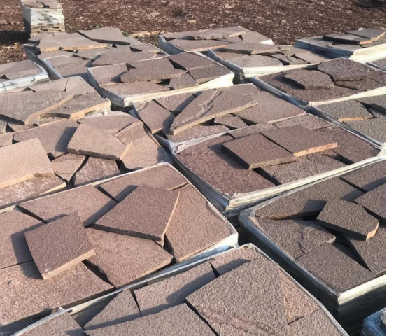 Бордовый плитняк толш 2.5-3 см Камень плитняк