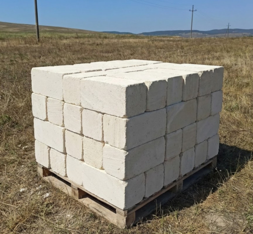 Блоки из песчаника.